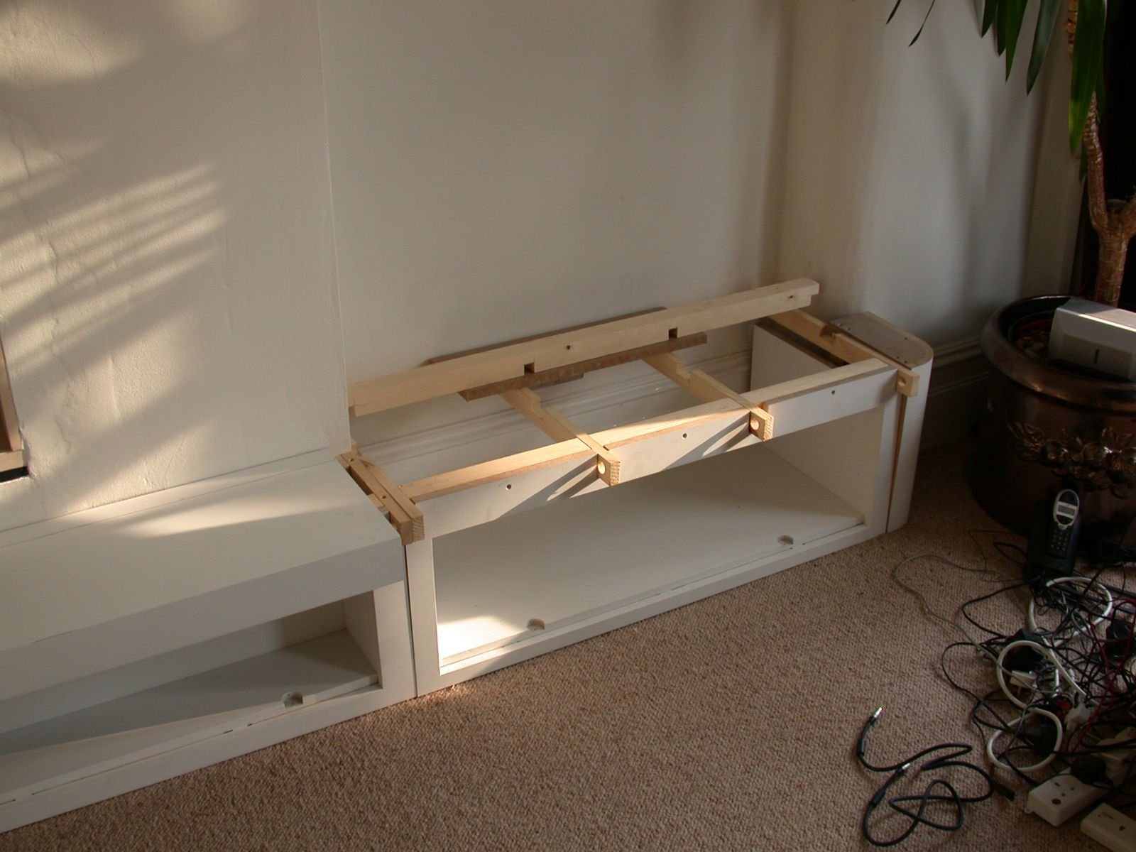 Timber frame for the top fixed onto the units